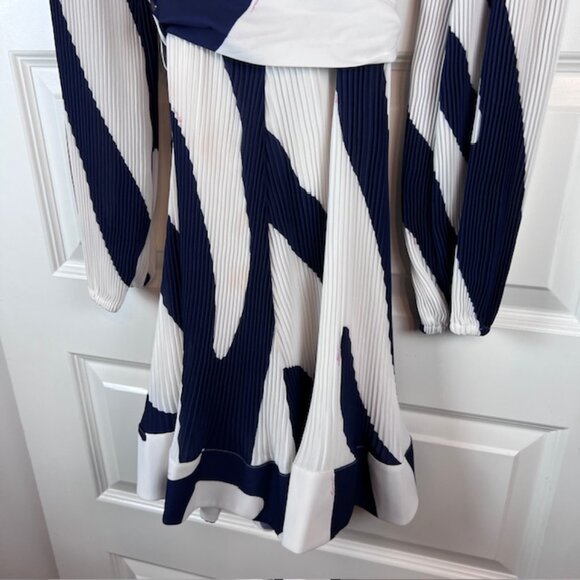 Milly Liv Zebra-Print Pleated Belted Mini Wrap Dress in Blue & White Size 10 - Picture 10 of 13